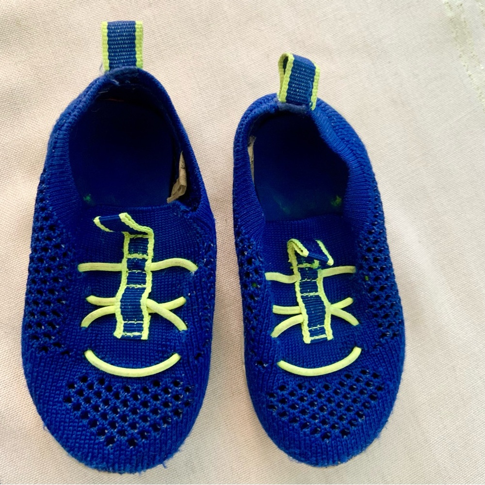 OshKosh B’Gosh Water Sneakers